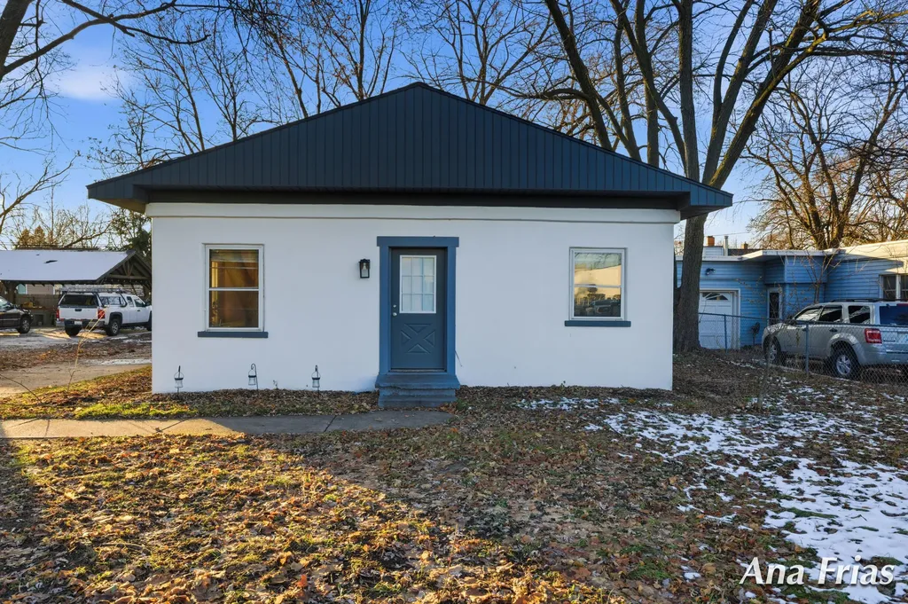 3755 Jefferson Avenue SE Wyoming City MI 49548