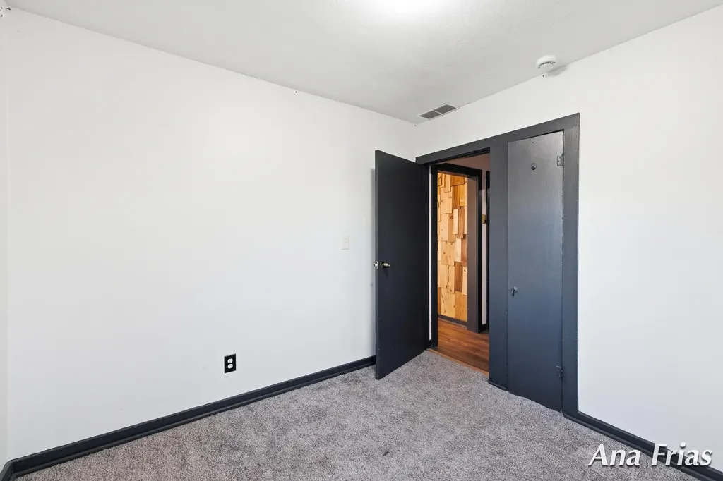 3755 Jefferson Avenue SE Wyoming City MI 49548