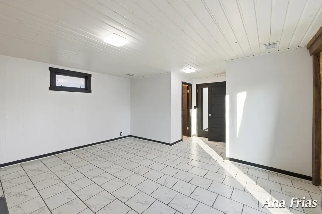 3755 Jefferson Avenue SE Wyoming City MI 49548