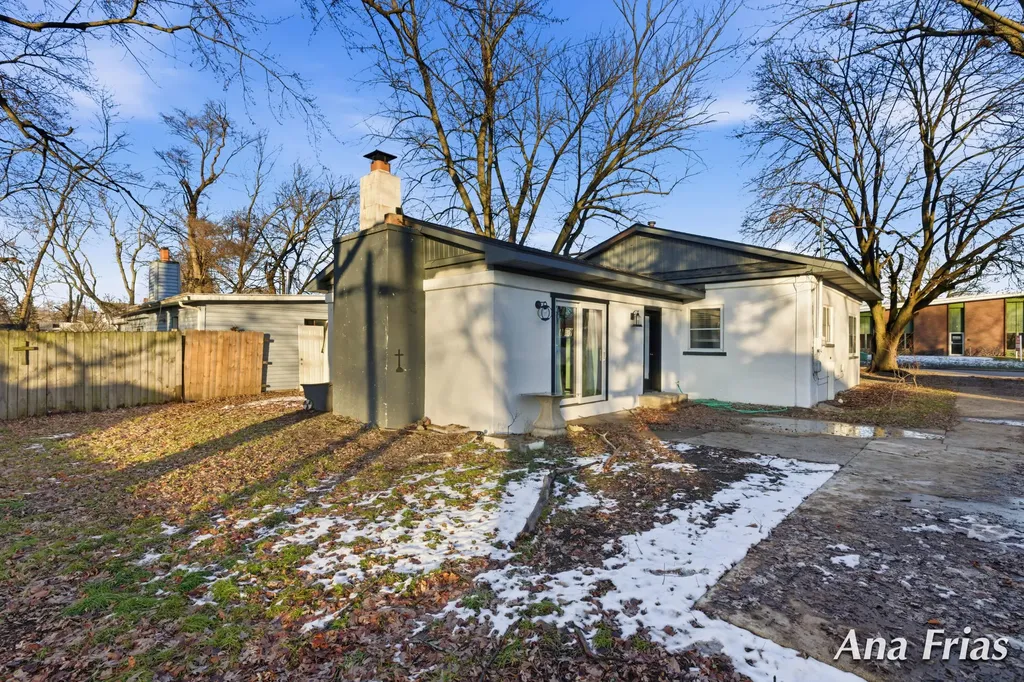 3755 Jefferson Avenue SE Wyoming City MI 49548