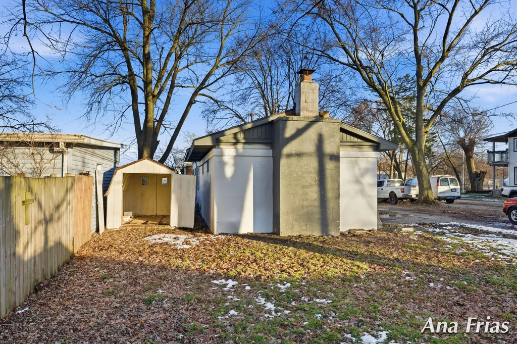 3755 Jefferson Avenue SE Wyoming City MI 49548