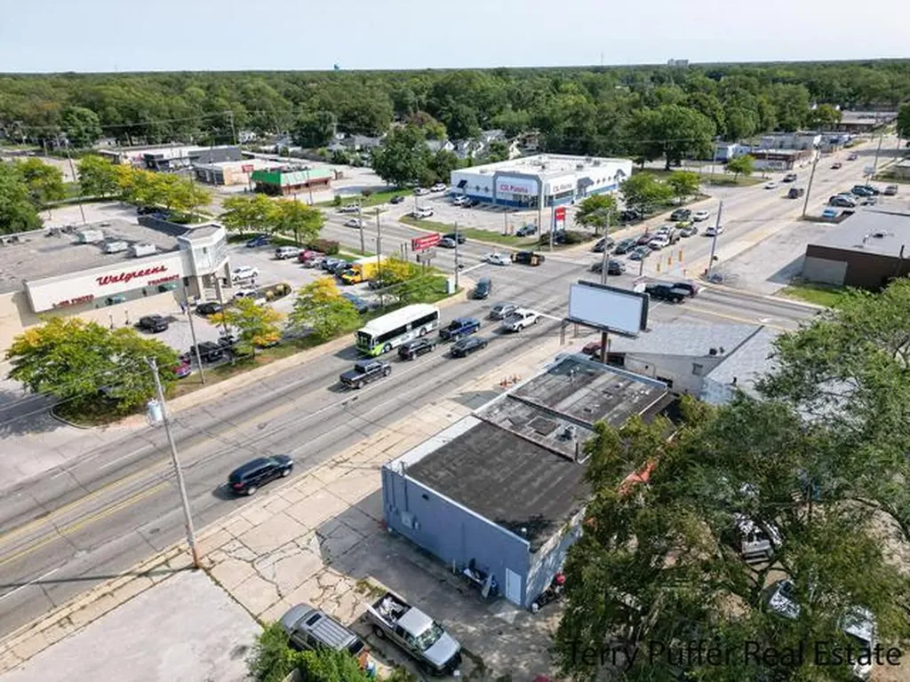 981 S Getty Street Muskegon City MI 49442