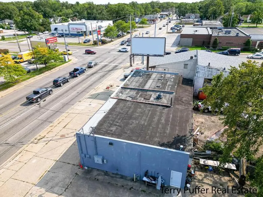 981 S Getty Street Muskegon City MI 49442