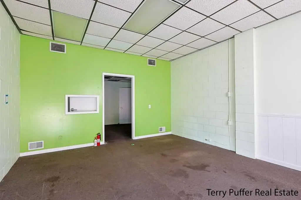 981 S Getty Street Muskegon City MI 49442