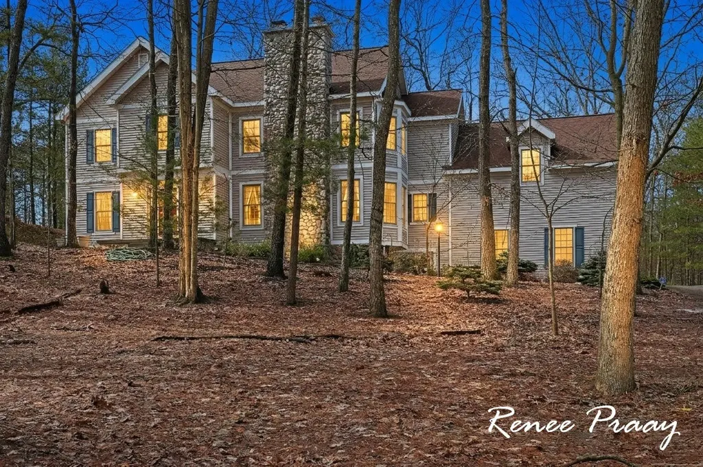 5439 Shawnee Road Pentwater Township MI 49449