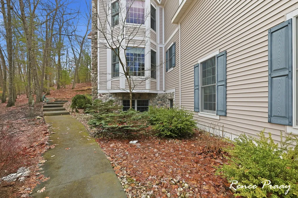5439 Shawnee Road Pentwater Township MI 49449