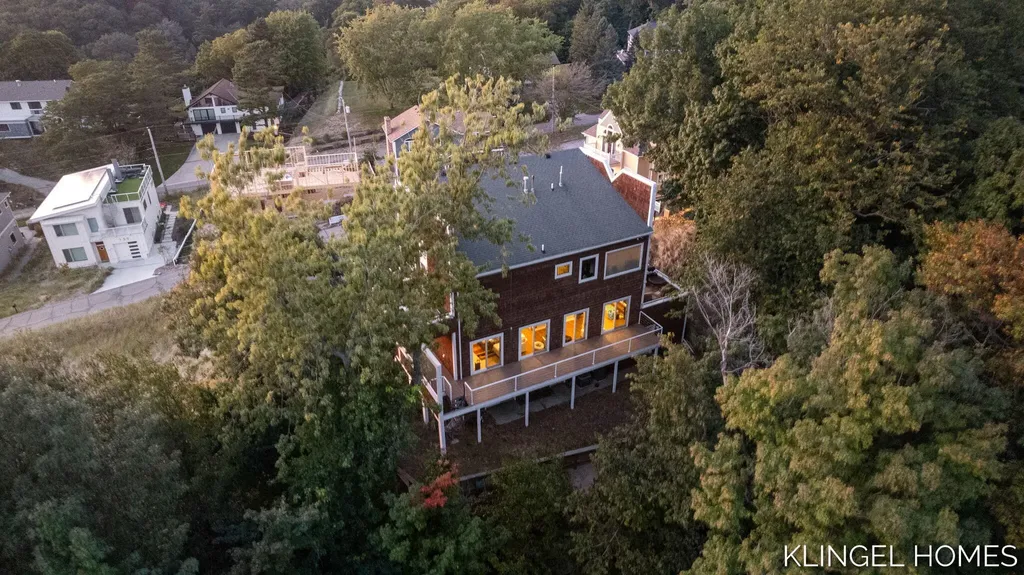 140 Prospect Street Grand Haven City MI 49417