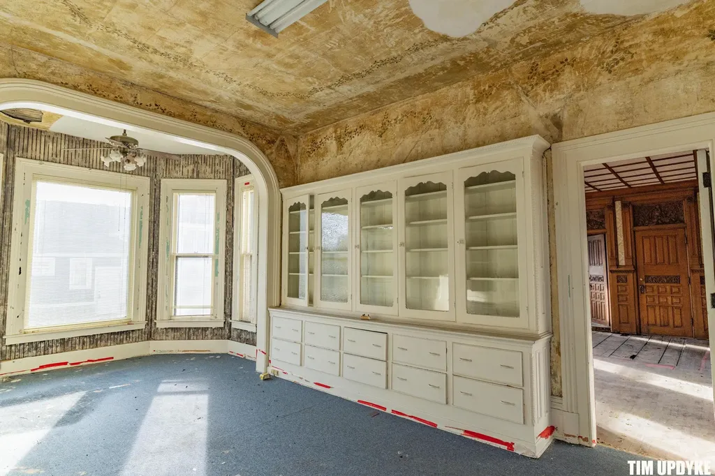 382 W Muskegon Avenue Muskegon City MI 49440