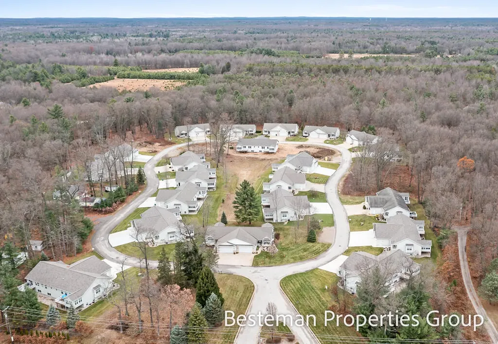 1517 E Addison Way Laketon Township MI 49445