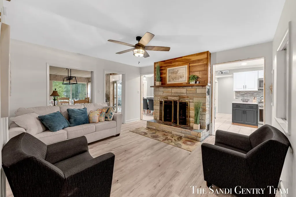 1111 2nd Street Pentwater Village MI 49449