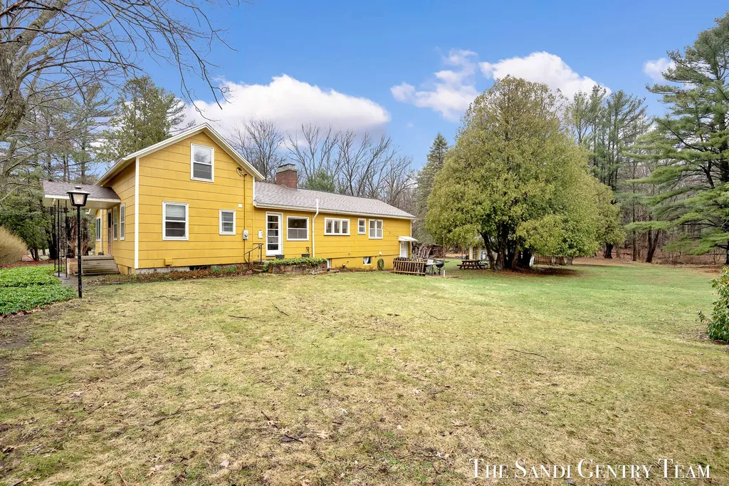 1111 2nd Street Pentwater Village MI 49449