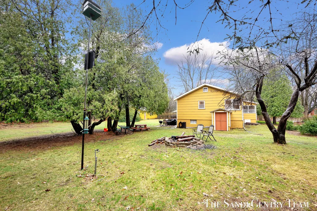 1111 2nd Street Pentwater Village MI 49449