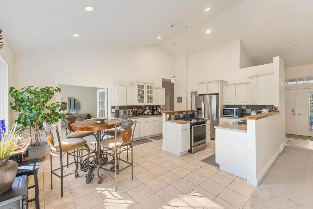 3317 Danglwood Court Fruitport Charter Township MI 49444