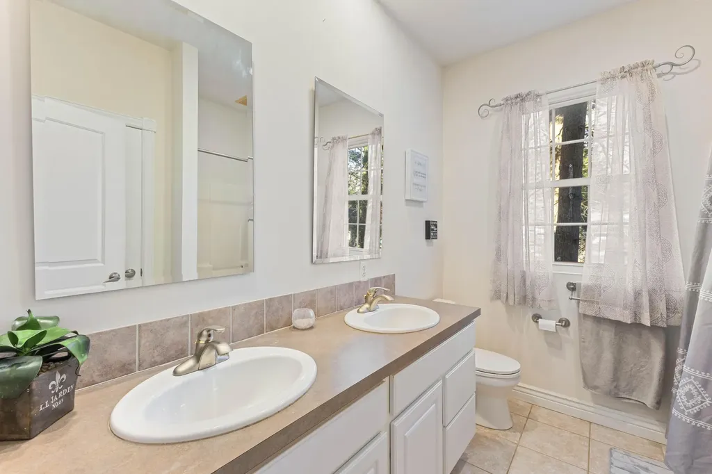3317 Danglwood Court Fruitport Charter Township MI 49444