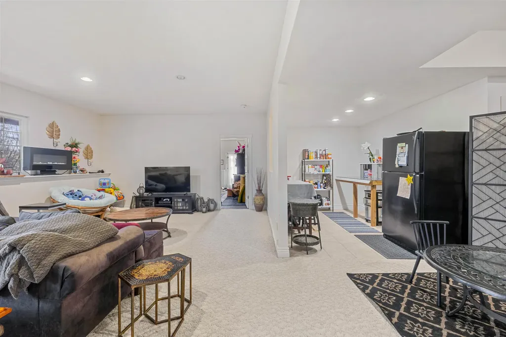 3317 Danglwood Court Fruitport Charter Township MI 49444