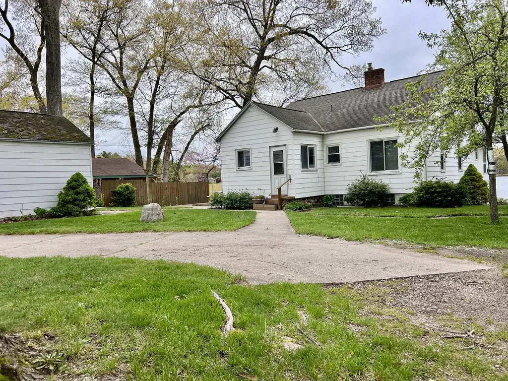 2378 Duff Road Dalton Township MI 49457