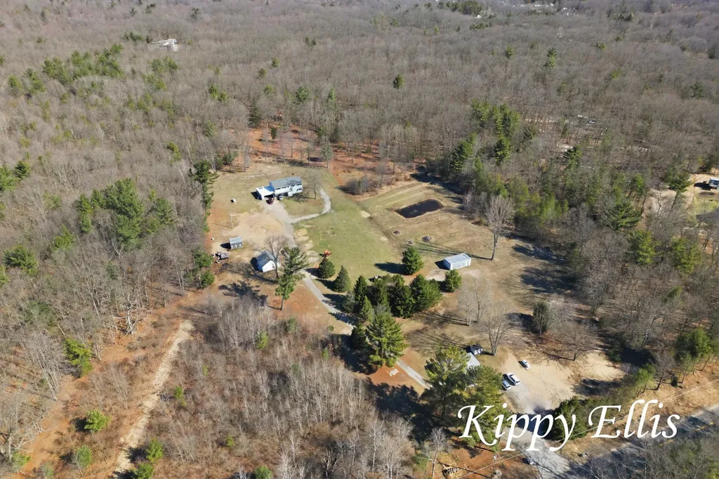 2860 Fenner Road Laketon Township MI 49445