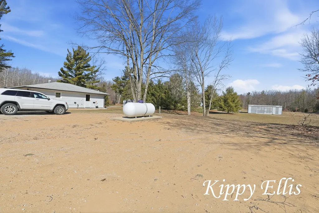 2860 Fenner Road Laketon Township MI 49445
