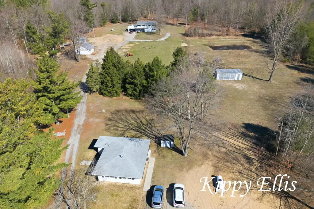 2860 Fenner Road Laketon Township MI 49445