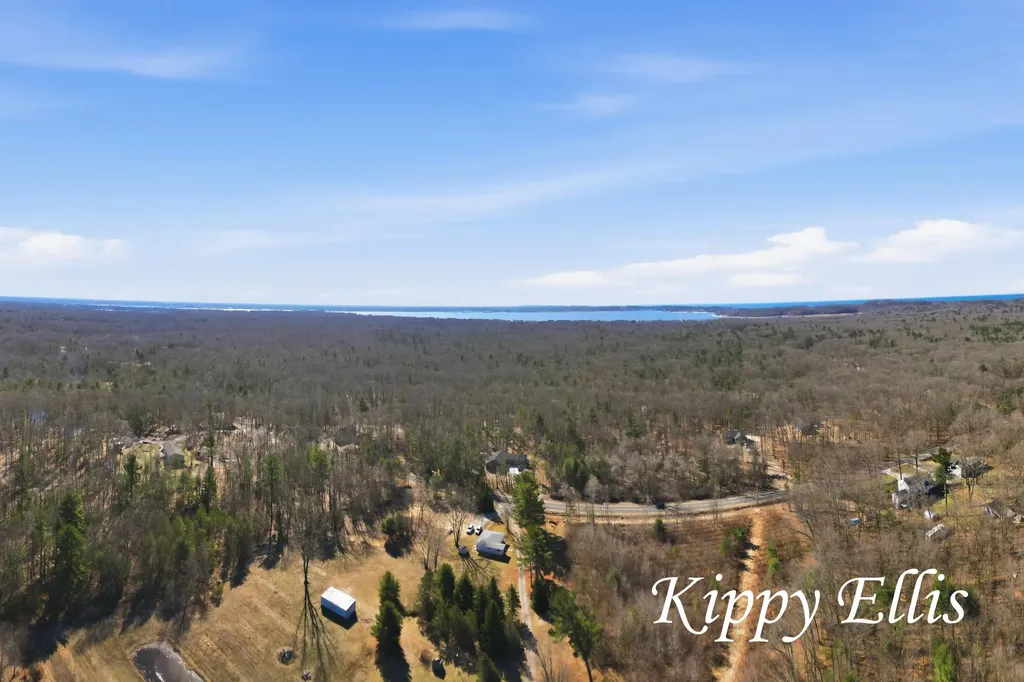 2860 Fenner Road Laketon Township MI 49445