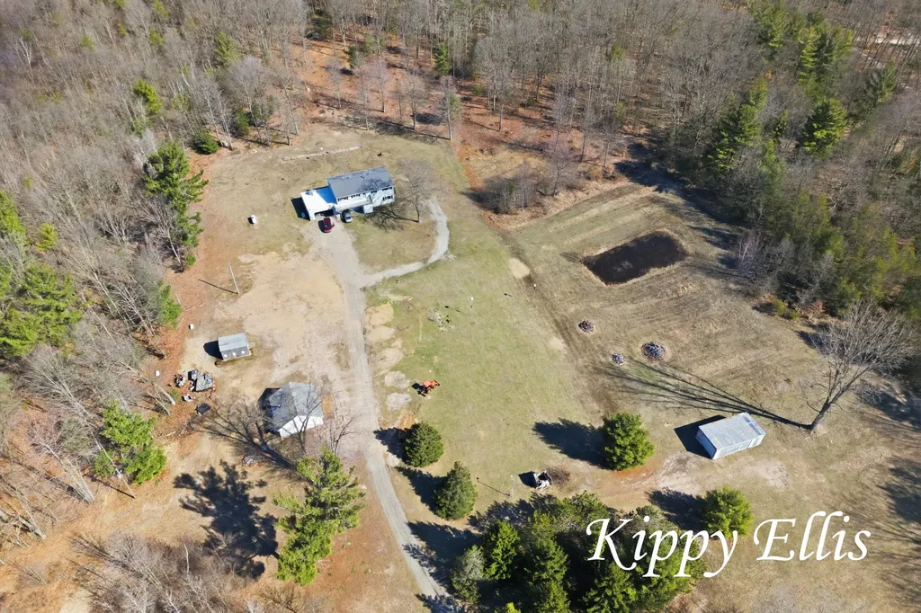 2860 Fenner Road Laketon Township MI 49445
