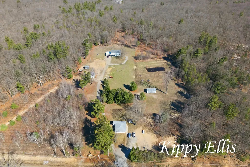 2860 Fenner Road Laketon Township MI 49445