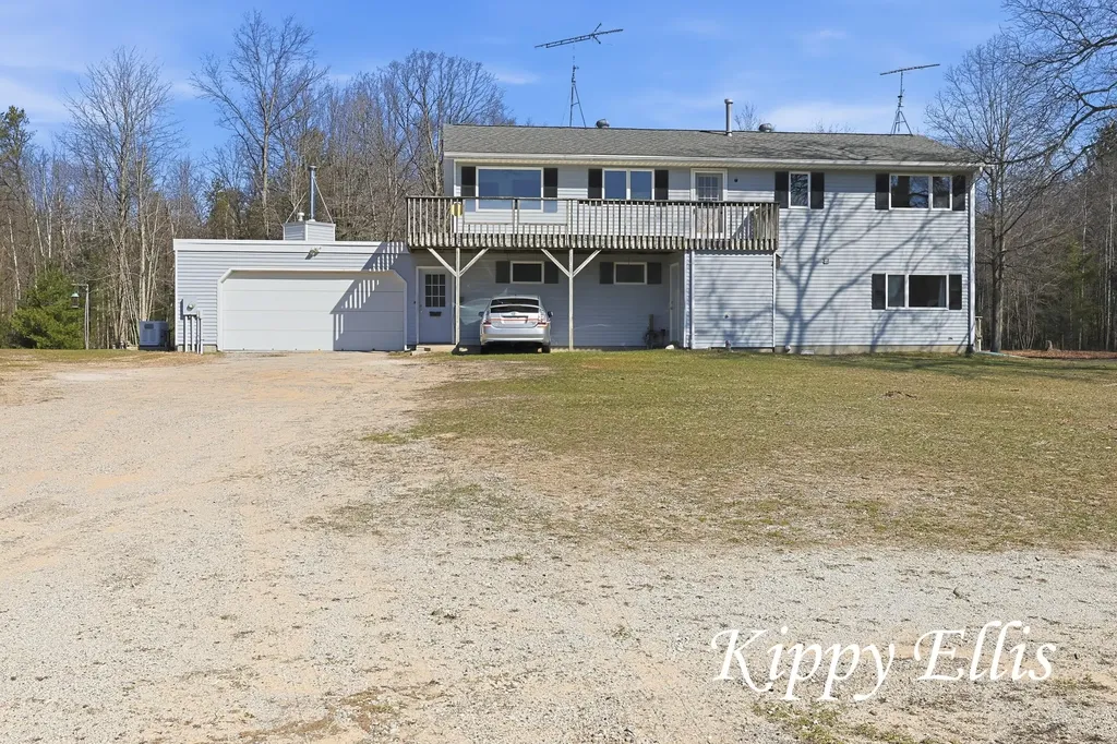 2860 Fenner Road Laketon Township MI 49445