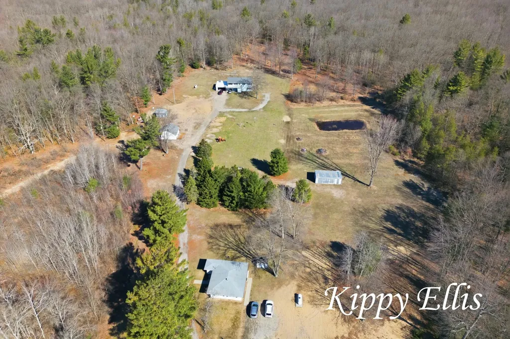 2860 Fenner Road Laketon Township MI 49445