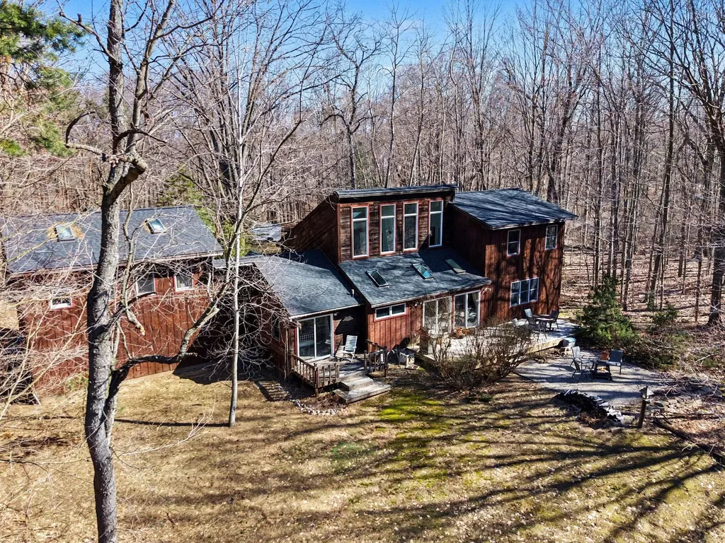 6570 145th Avenue Laketown Township MI 49423