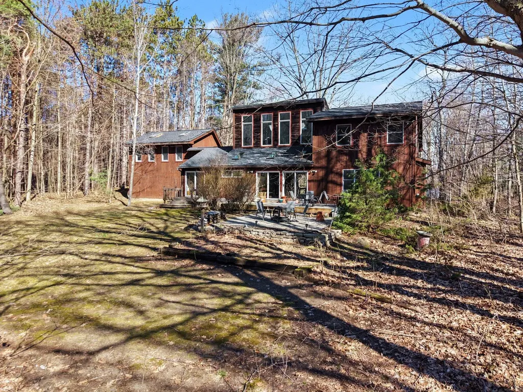 6570 145th Avenue Laketown Township MI 49423