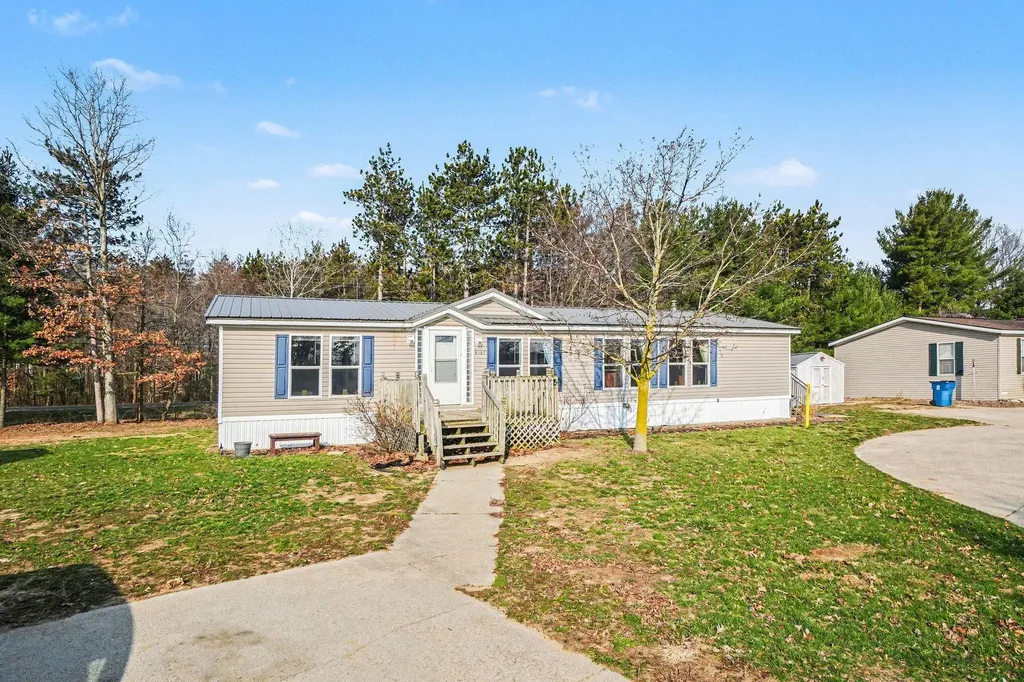 9137 Pine Lake Court Olive Township MI 49460