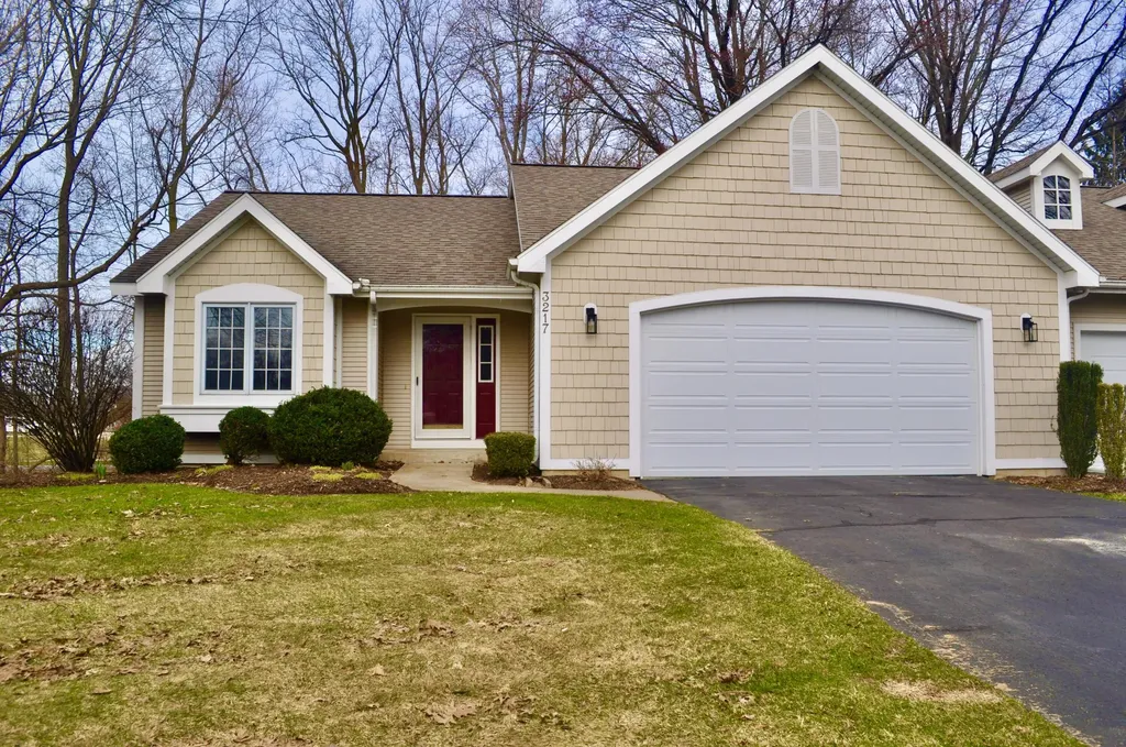 3217 Westbury Court Holland Charter Township MI 49424