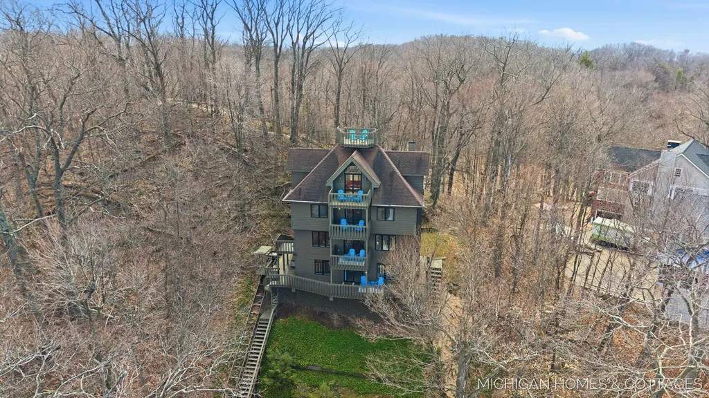 2312 Maksaba Trail Laketown Township MI 49434