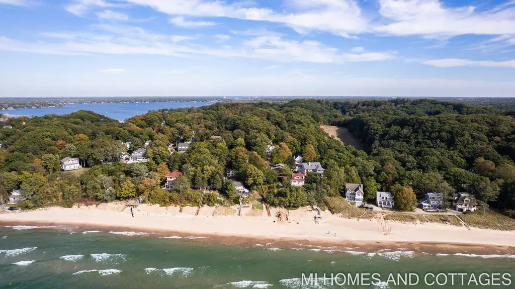 2312 Maksaba Trail Laketown Township MI 49434