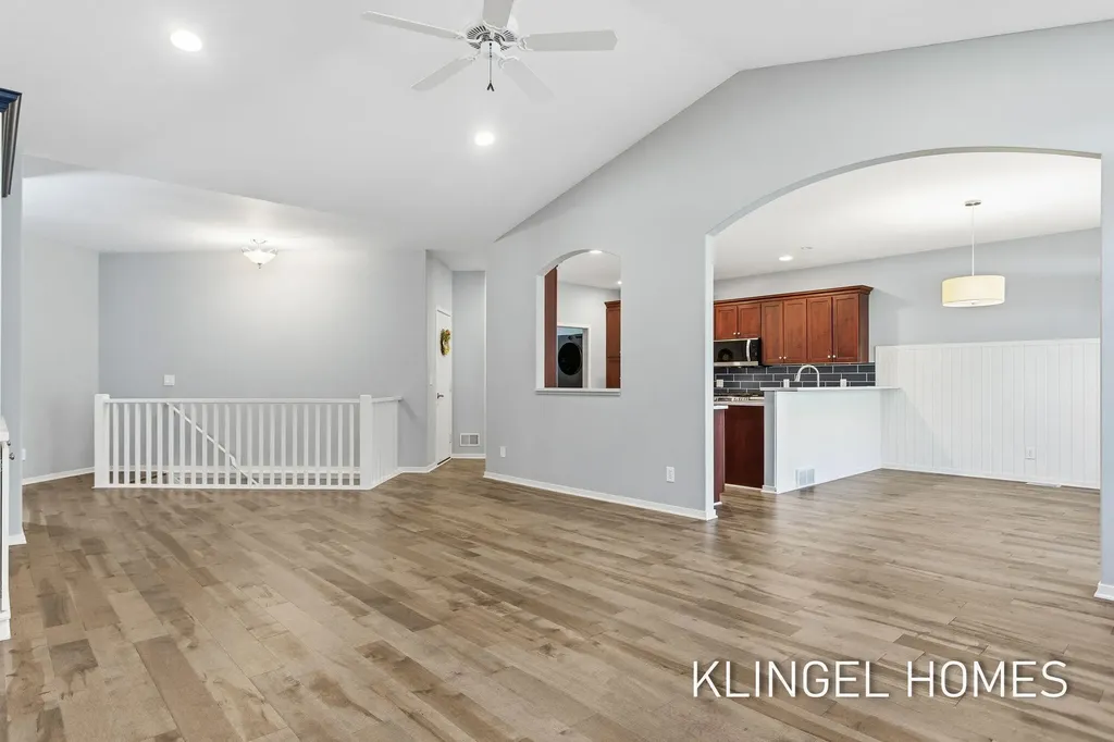 16480 Springvale Court Ferrysburg City MI 49456