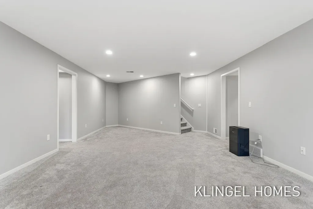 16480 Springvale Court Ferrysburg City MI 49456