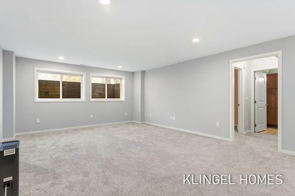 16480 Springvale Court Ferrysburg City MI 49456