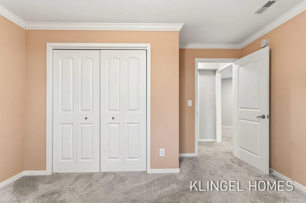 16480 Springvale Court Ferrysburg City MI 49456