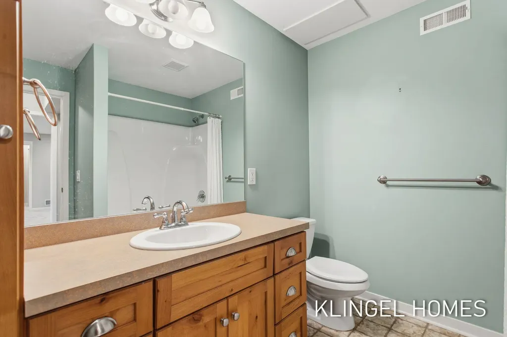 16480 Springvale Court Ferrysburg City MI 49456