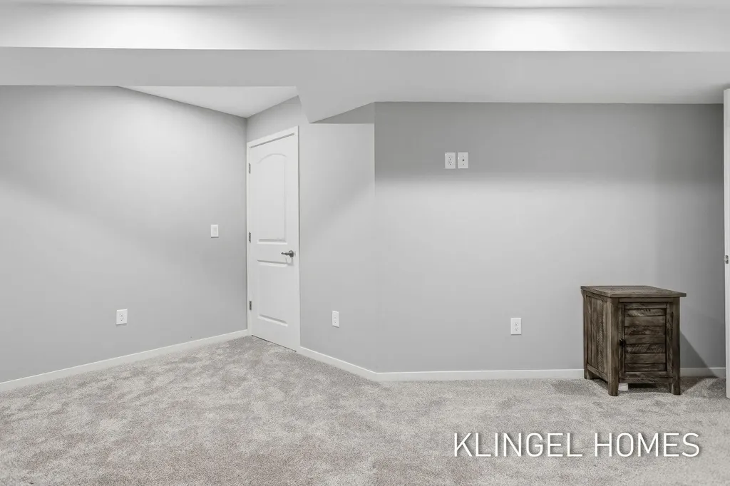 16480 Springvale Court Ferrysburg City MI 49456