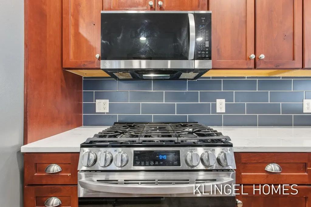16480 Springvale Court Ferrysburg City MI 49456