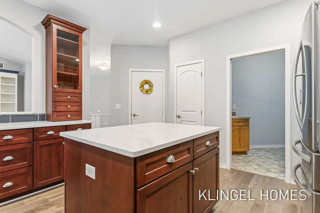 16480 Springvale Court Ferrysburg City MI 49456
