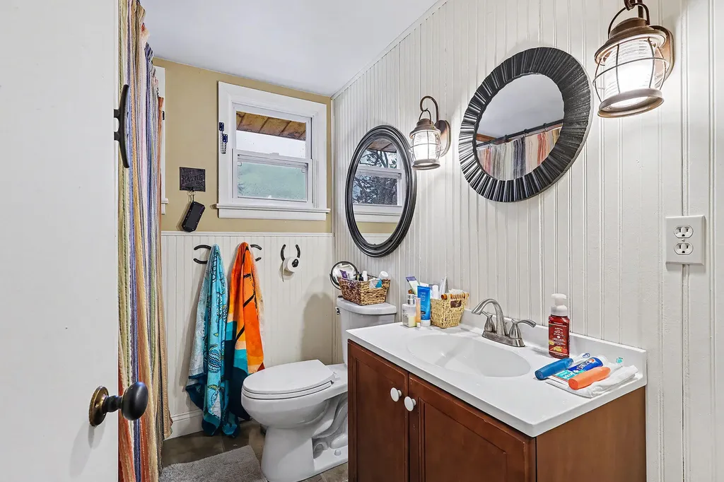 1835 Edgewater Street Muskegon City MI 49441