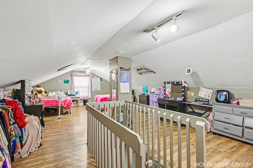 614 W High Street Bangor City MI 49013