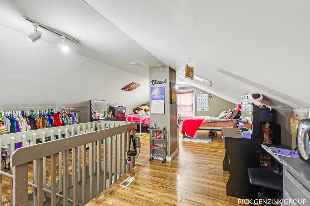 614 W High Street Bangor City MI 49013