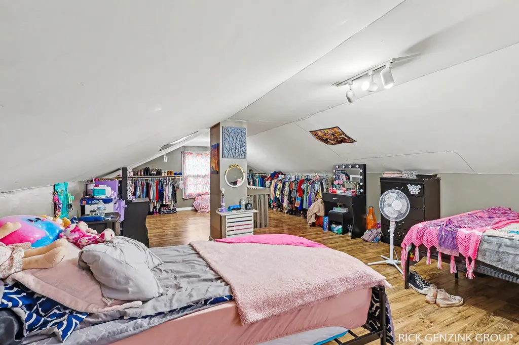 614 W High Street Bangor City MI 49013