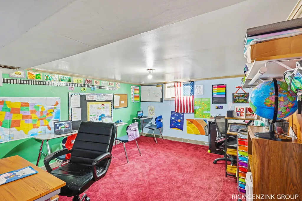 614 W High Street Bangor City MI 49013