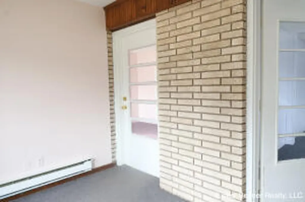 293 N 3rd Avenue Fruitport Village MI 49415