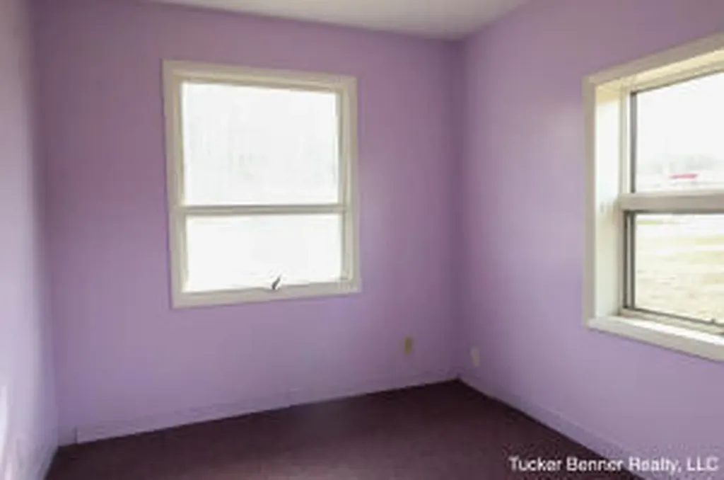 293 N 3rd Avenue Fruitport Village MI 49415