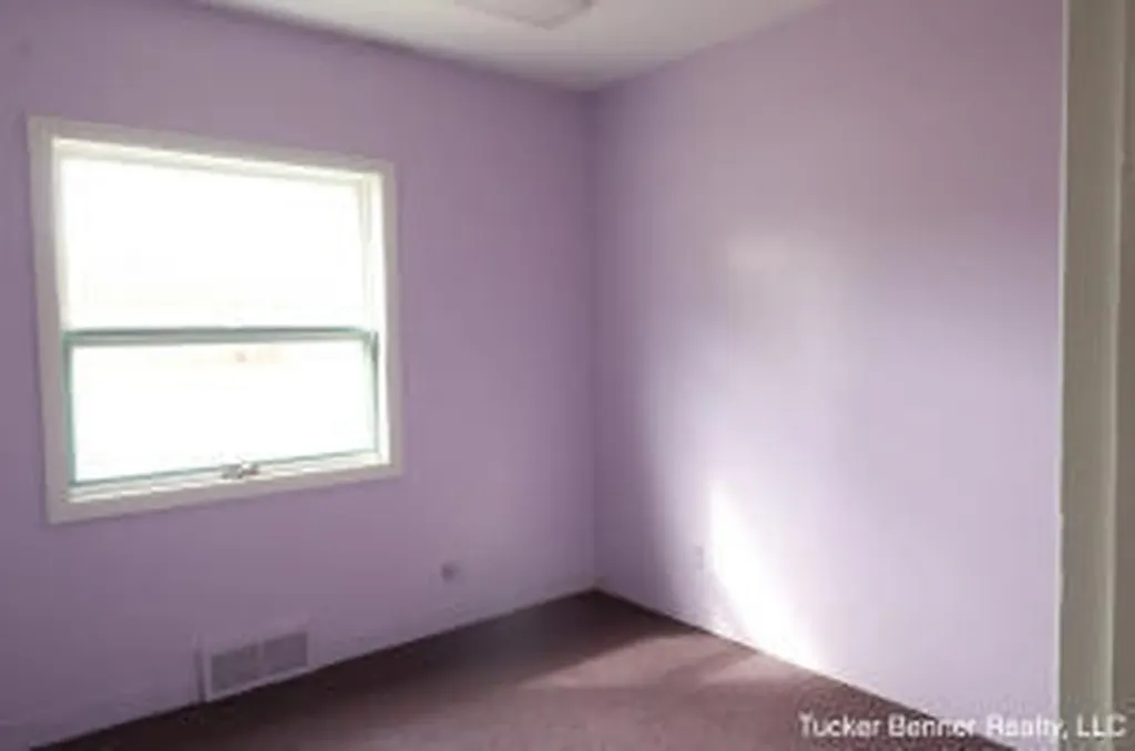 293 N 3rd Avenue Fruitport Village MI 49415